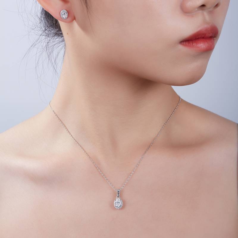 Affordable Luxury蛋形S925银镀白金MoissanitePendantStud Earring套装